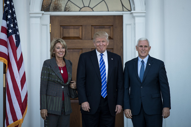 Conservatives bristle as Trump backs off Clinton prosecution