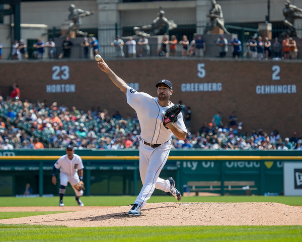 No hits till 6th: Verlander, Tigers top Dodgers