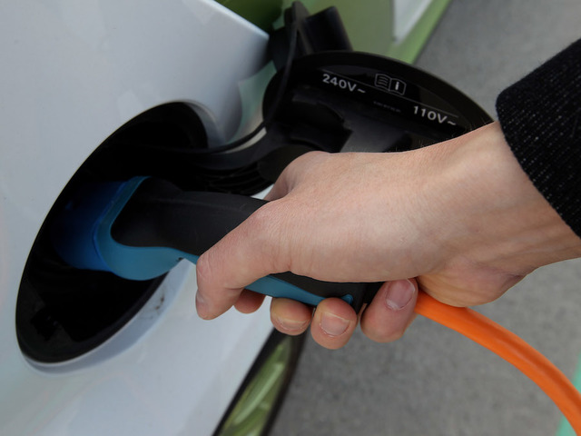Lansing gets Michigan's first paybyenergy electric car charger