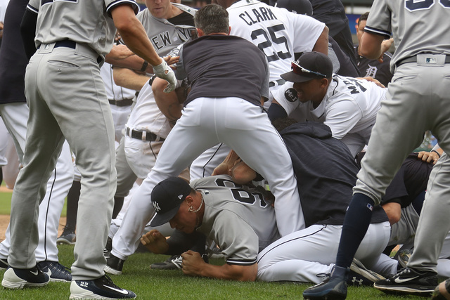 3 bench-clearers, 8 ejections as Tigers top Yankees 10-6
