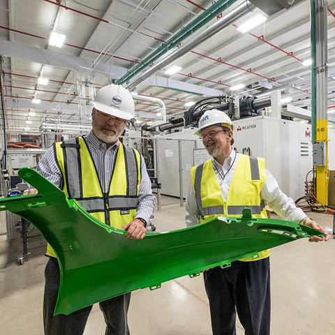 MSU launches IACMI with ribbon cutting, tours