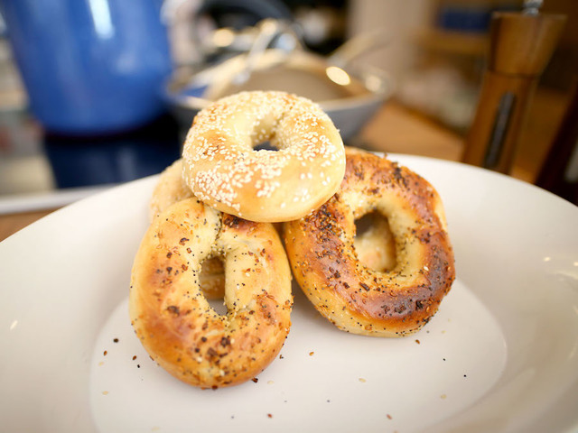 New York hotel to offer $1,000 bagel with white truffle cream cheese