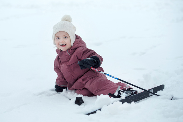 Fun for the whole family - try cross-country skiing this holiday break