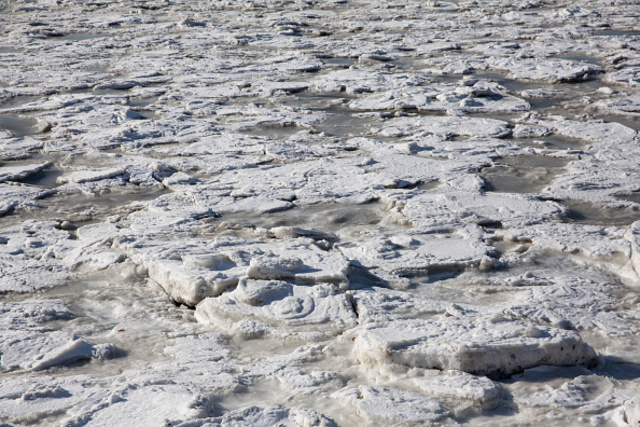 Coast Guard warning: Stay off ice until weather gets colder