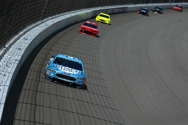 Harvick wins at Michigan for NASCAR-high 7th victory of year