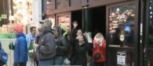 Hundreds line up to snag Black Friday deals at Menards